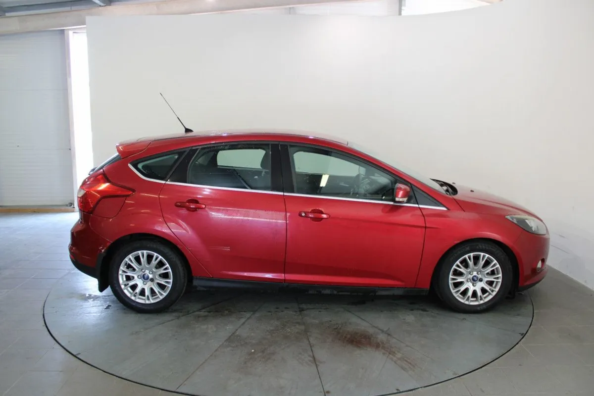 Ford Focus 1.6 Tdci 95 PS Titanium - Image 3