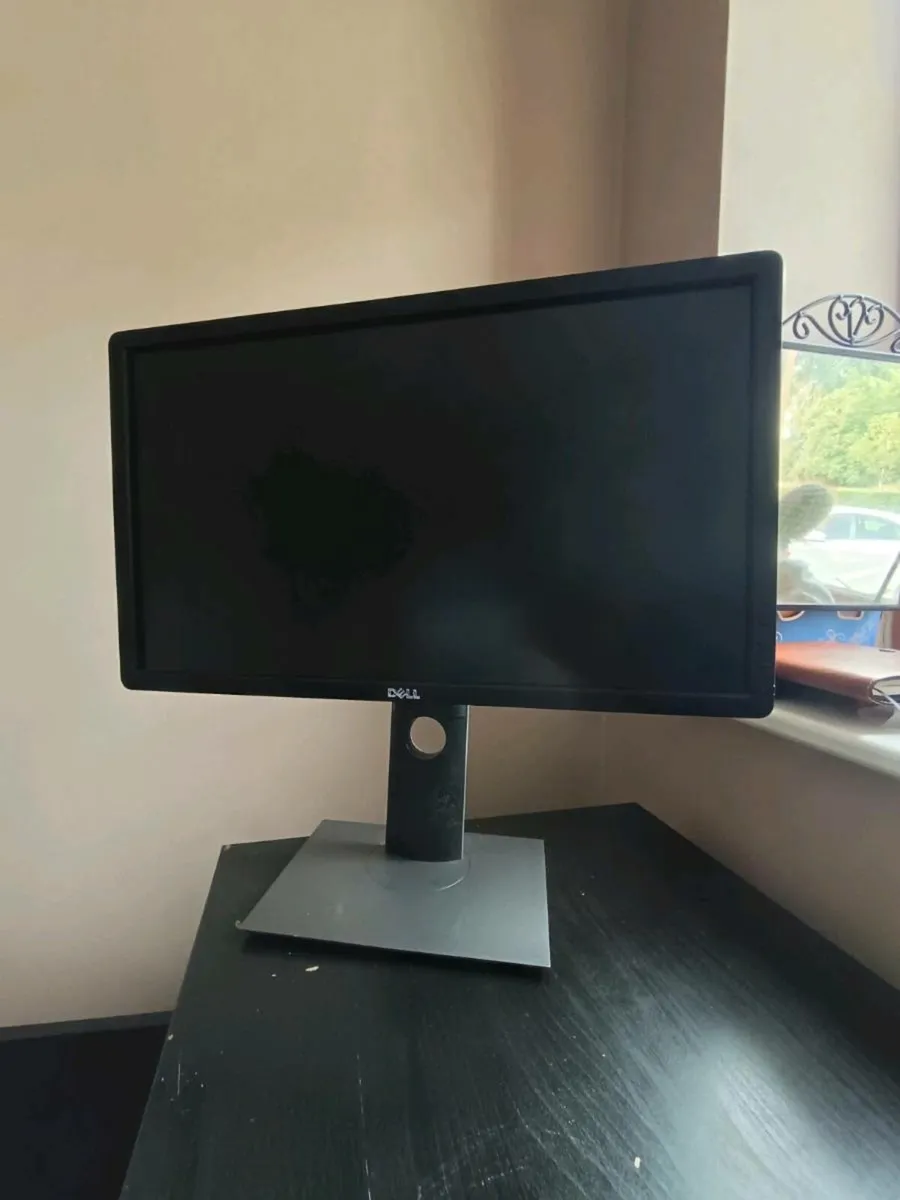 Dell Monitor - Image 1