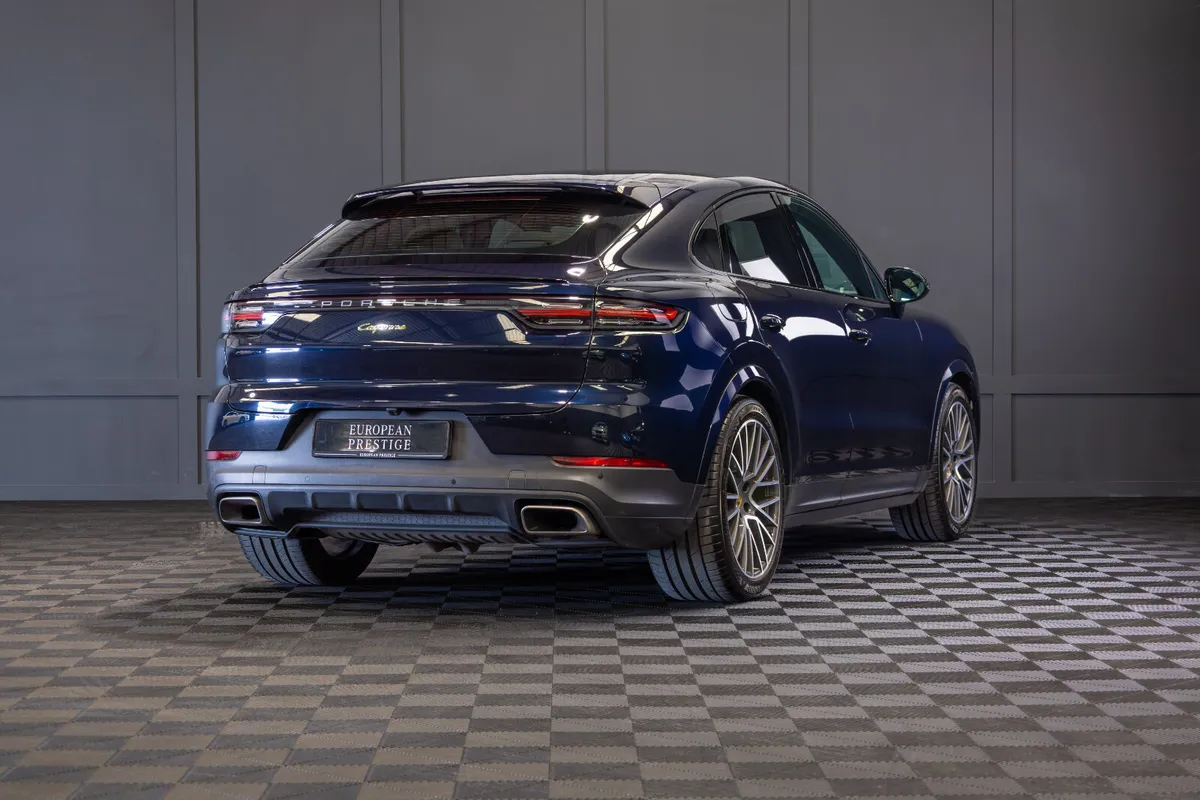 2021 Porsche Cayenne 3.0 E-Hybrid - Image 3