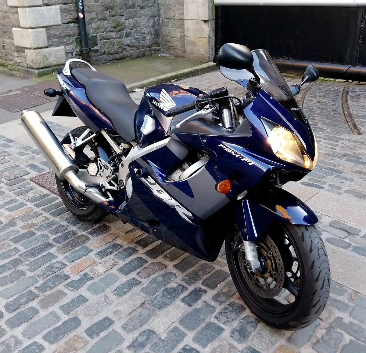Honda Cbr600 f4i - Image 4