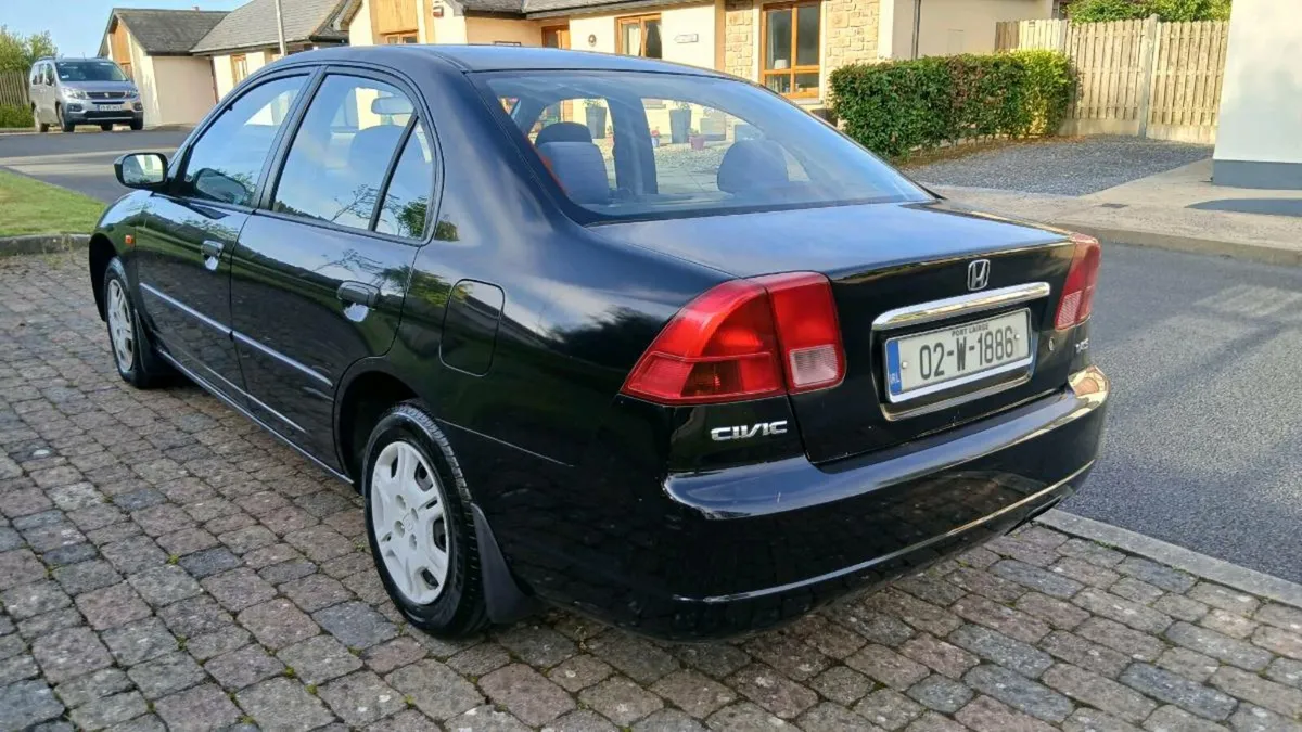 02 Honda civic 1.4 AUTOMATIC - Image 2
