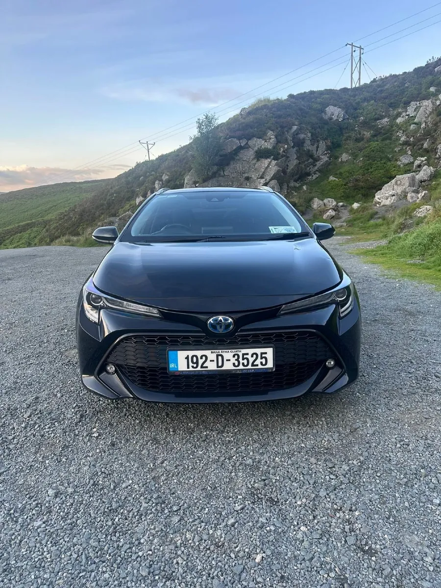 Toyota Corolla Touring Sports 2019 - Sol Edition - Image 3