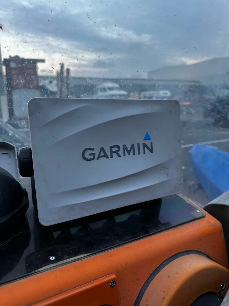 Garmin GPSMAP 7408 - Image 3