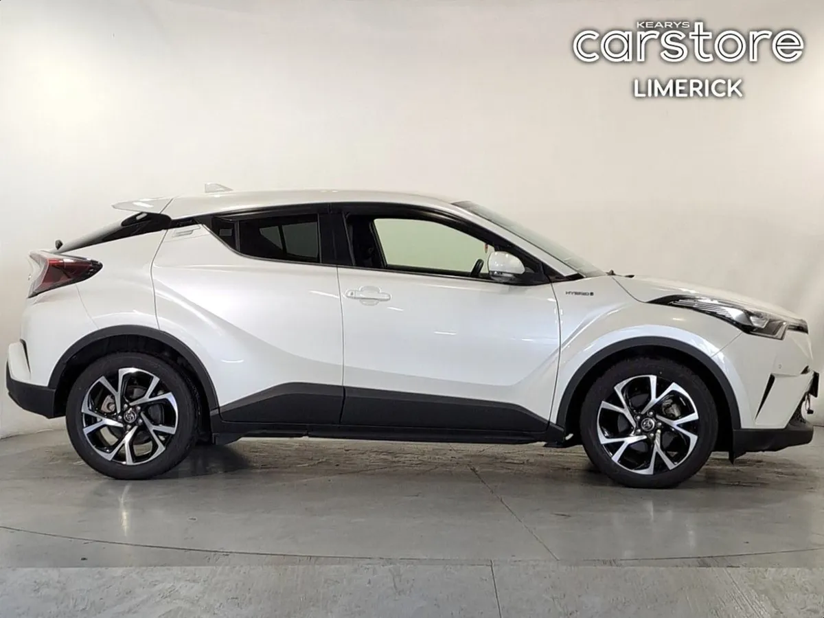 Toyota C-HR 1.8 PET Hybrid 5DR - Image 2