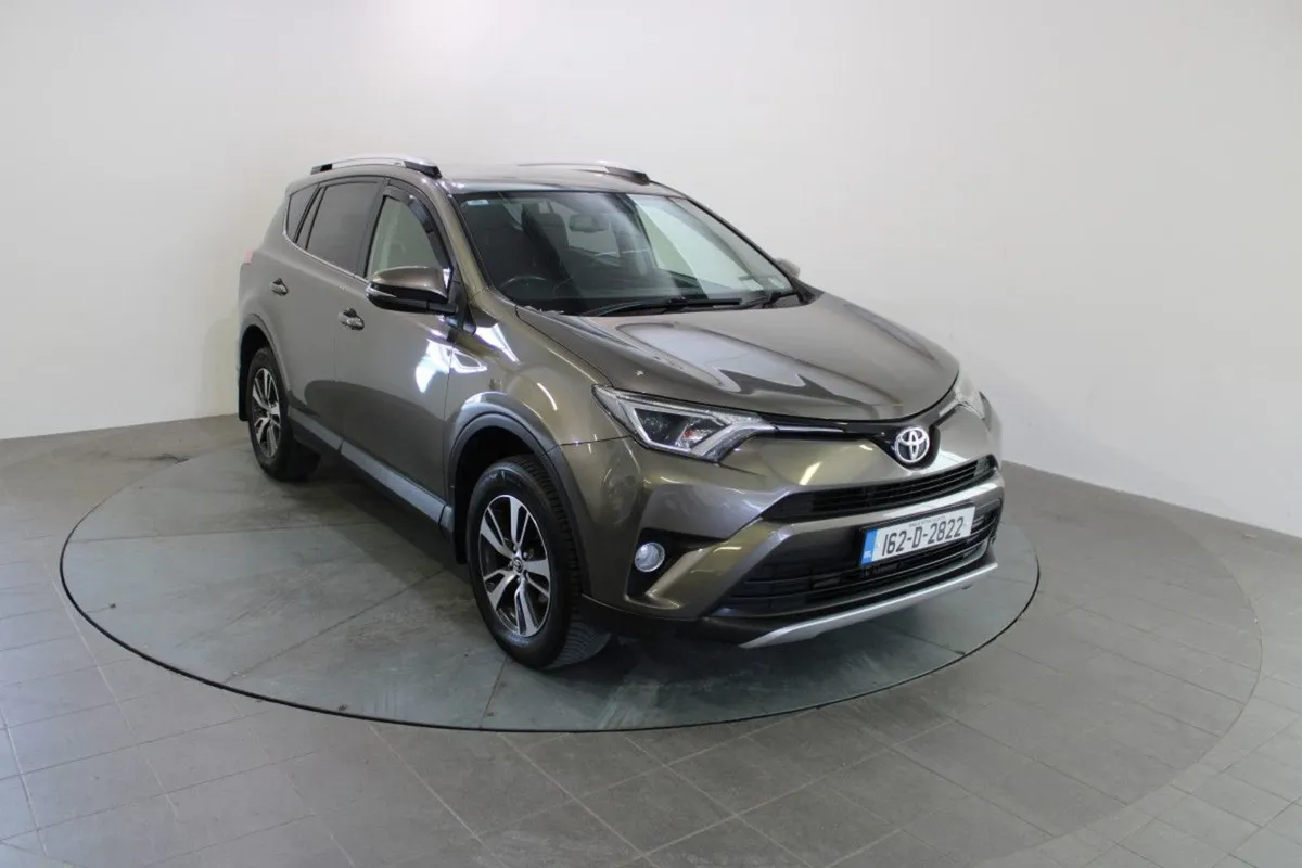 Toyota Rav4 2.0 D-4d 2WD Luna - Image 1