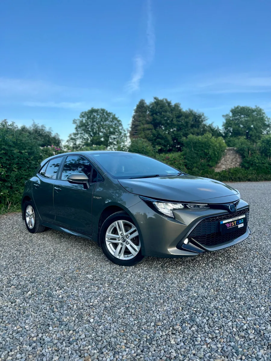 2019 Toyota Corolla 1.8 Luna Hybrid Automatic - Image 1