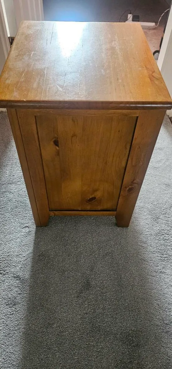 Link Dank Bedside Locker - Image 3