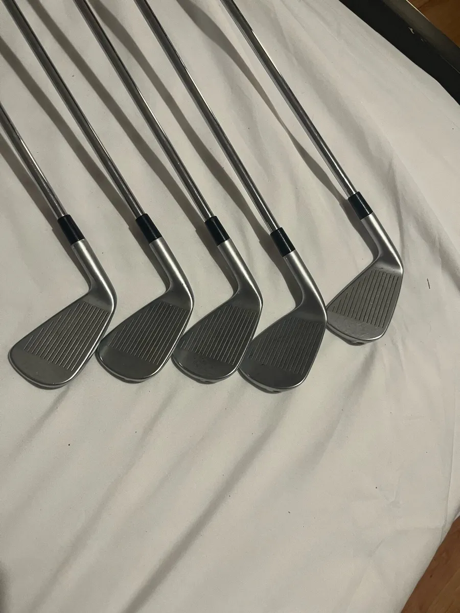 Taylormade p790 - Image 2