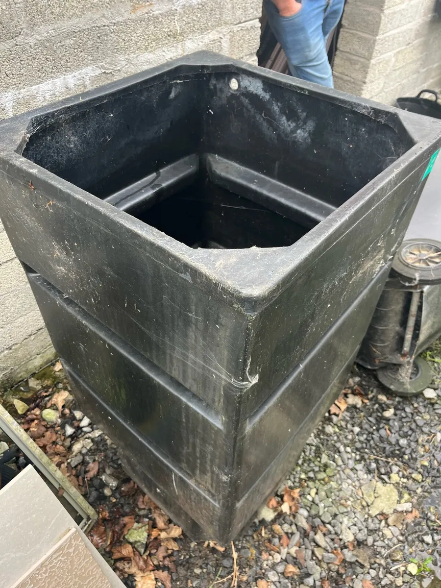 Water storage tank - Image 2