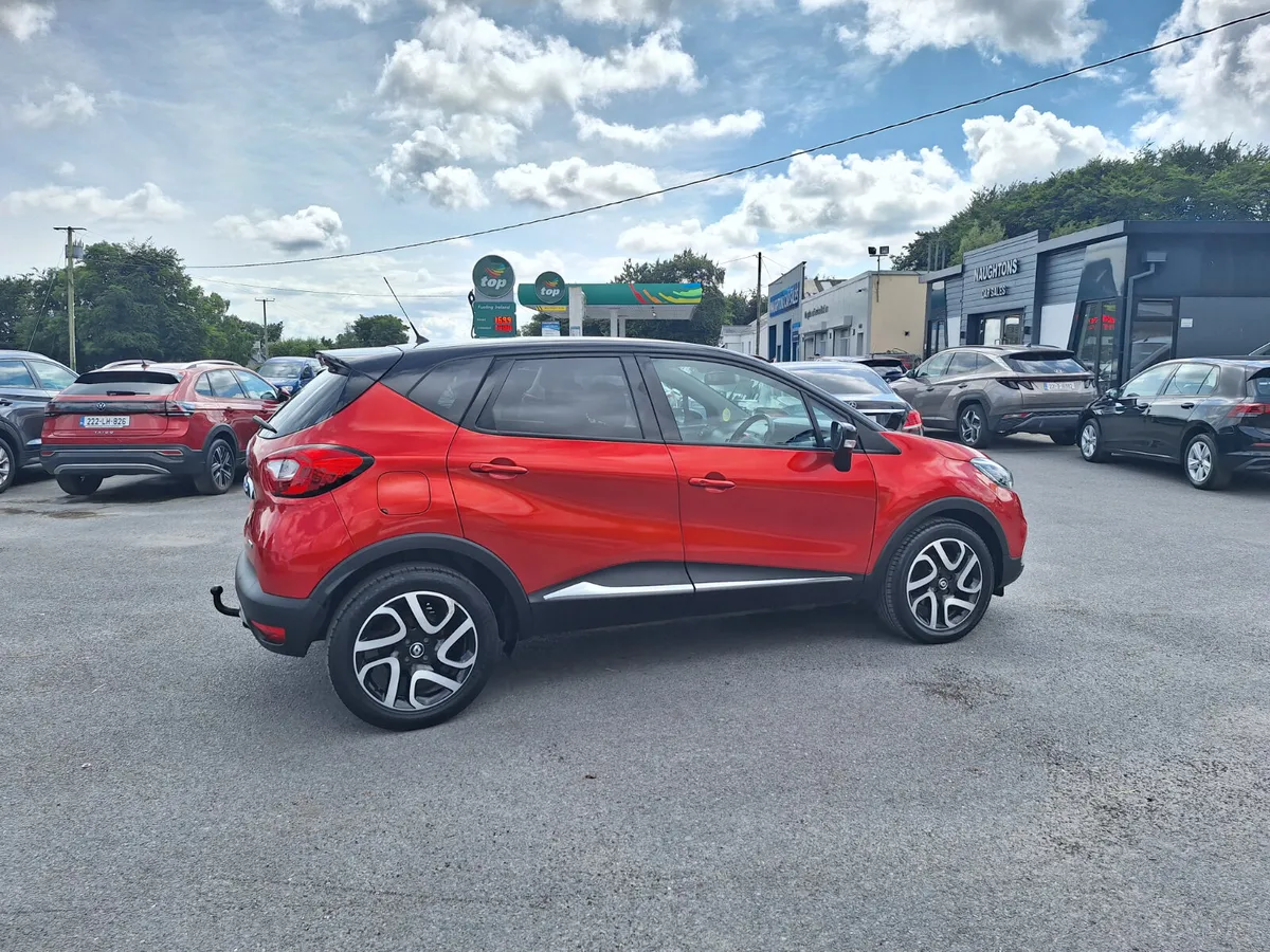 Renault Captur 1.5.Dci *Top Spec/Black Leather - Image 3
