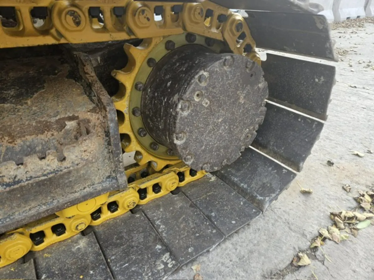 Hitachi Solutions @ Undercarriage Ireland - Image 2