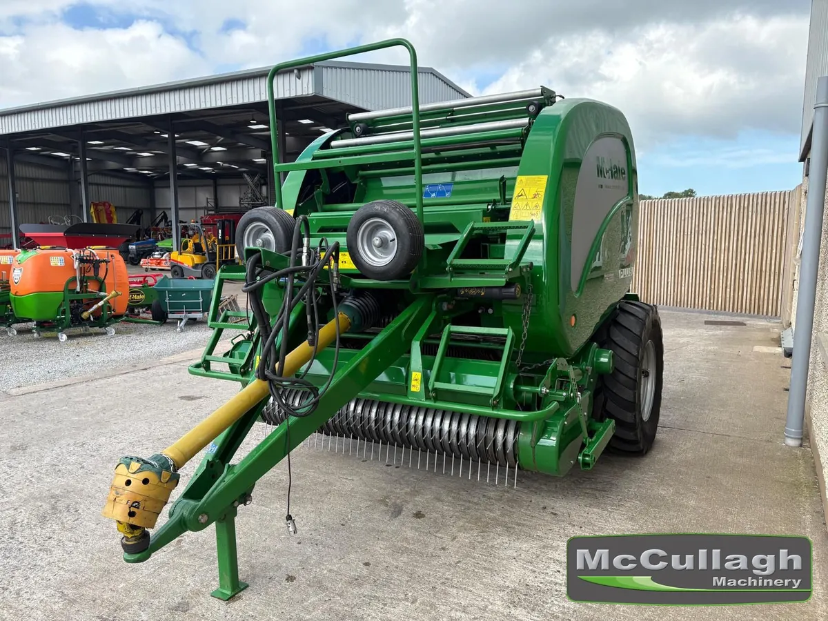 2019 McHale F5600 Plus (Plastic) Round Baler - Image 3