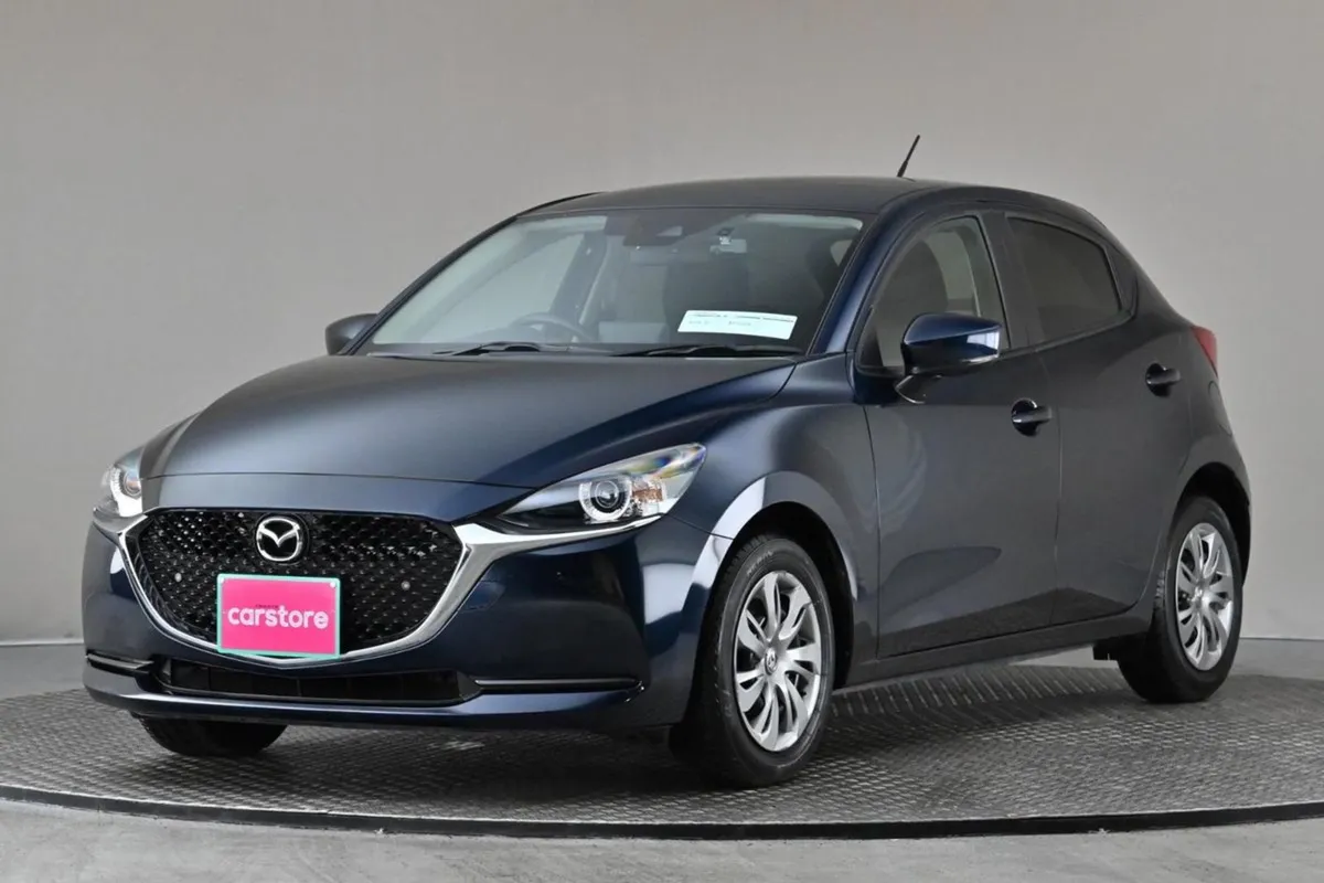 Mazda 2 1.5 Auto Skyactive G  carplay android rev - Image 3