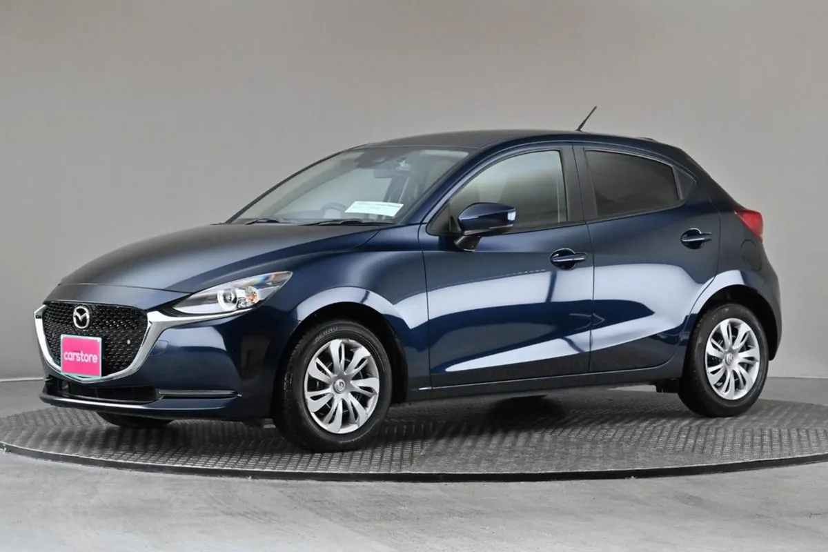 Mazda 2 1.5 Auto Skyactive G  carplay android rev - Image 4