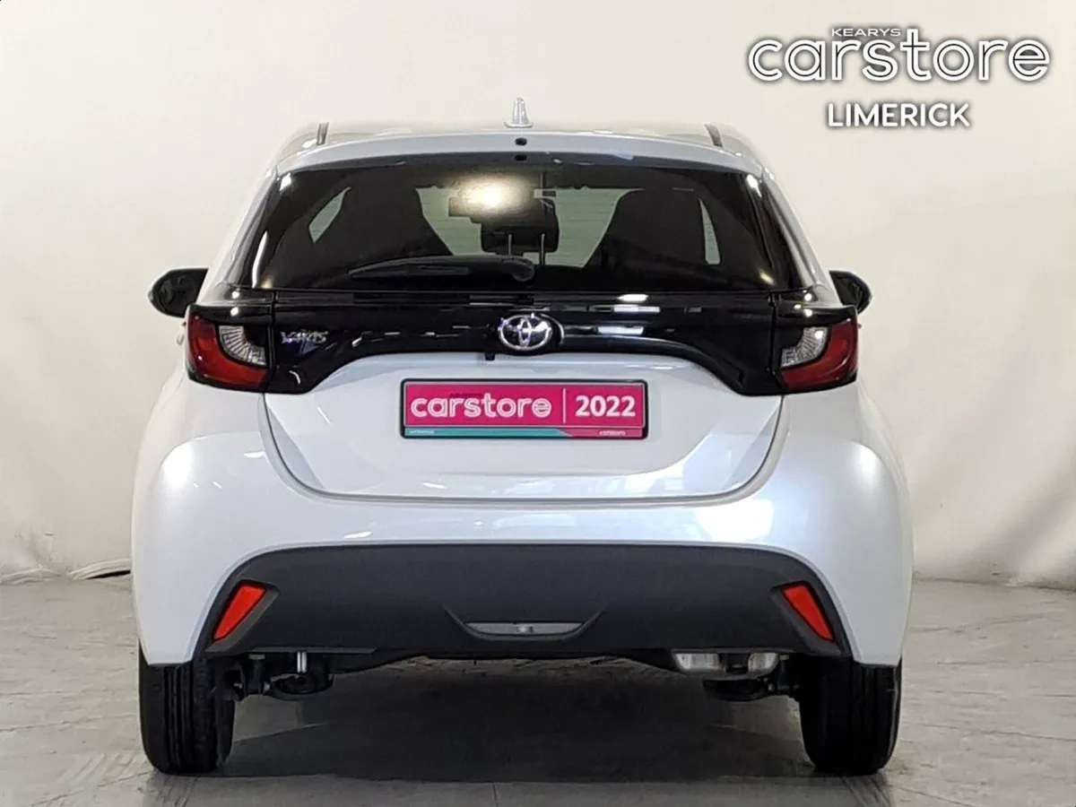 Toyota Yaris 1.0 PET Auto  low Mileage - Image 4