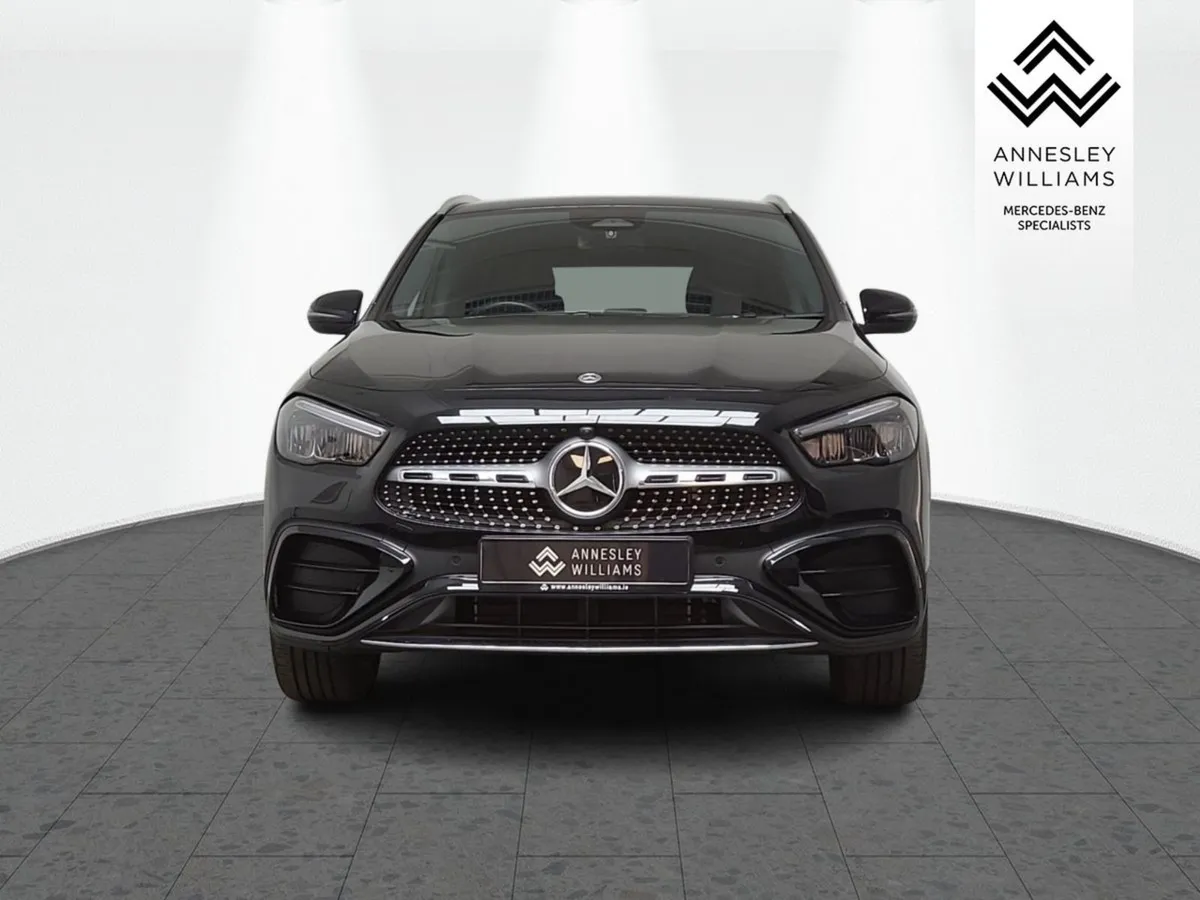 Mercedes-Benz GLA Gla250e AMG Line Executive - Image 3
