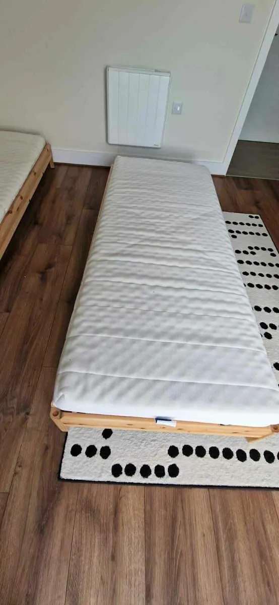 beds - Image 2