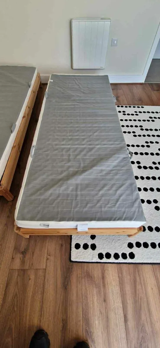 beds - Image 4