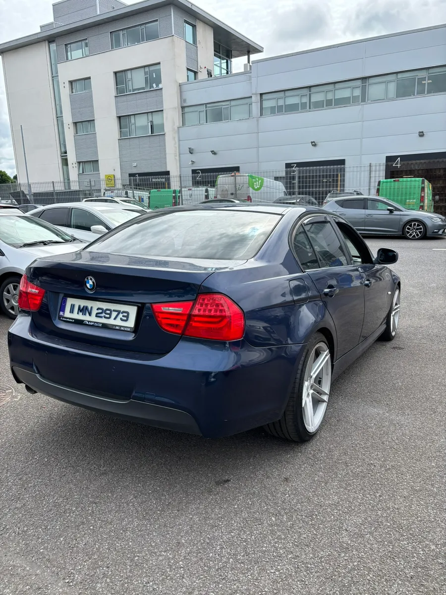 BMW 3 SERIES 320D - Image 4