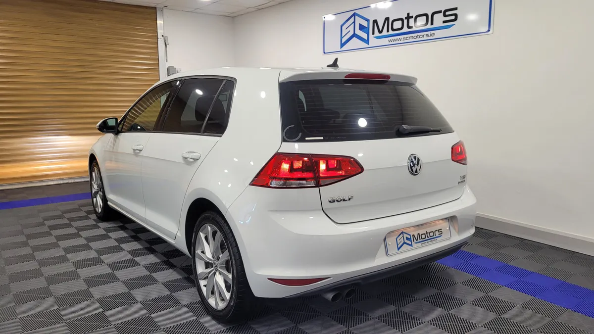 152 Volkswagen Golf Highline 1.4 Auto - Image 3