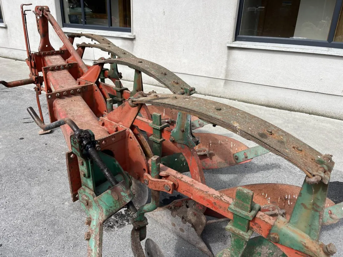 Used Kverneland 4 Furrow Conventional Plough - Image 3
