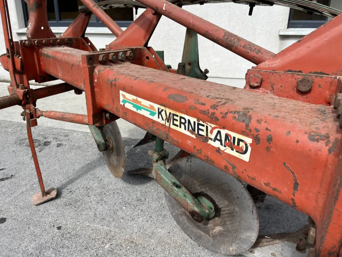 Used Kverneland 4 Furrow Conventional Plough - Image 4