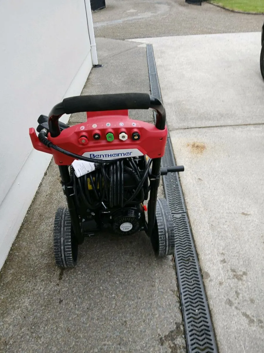 Pressure washer - Image 2