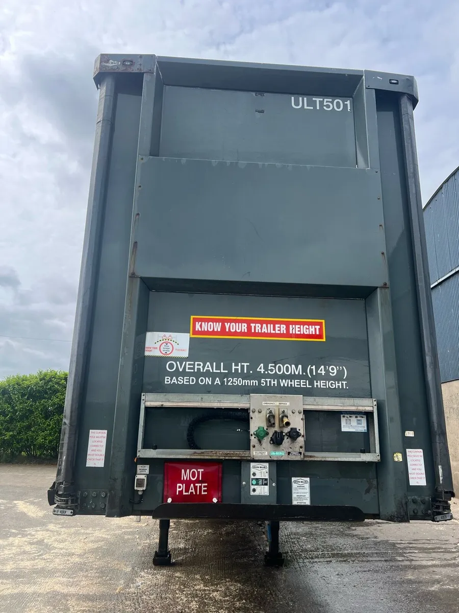 2013 Donbur 4.5MT Triaxle Moffett Curtainsider - Image 2