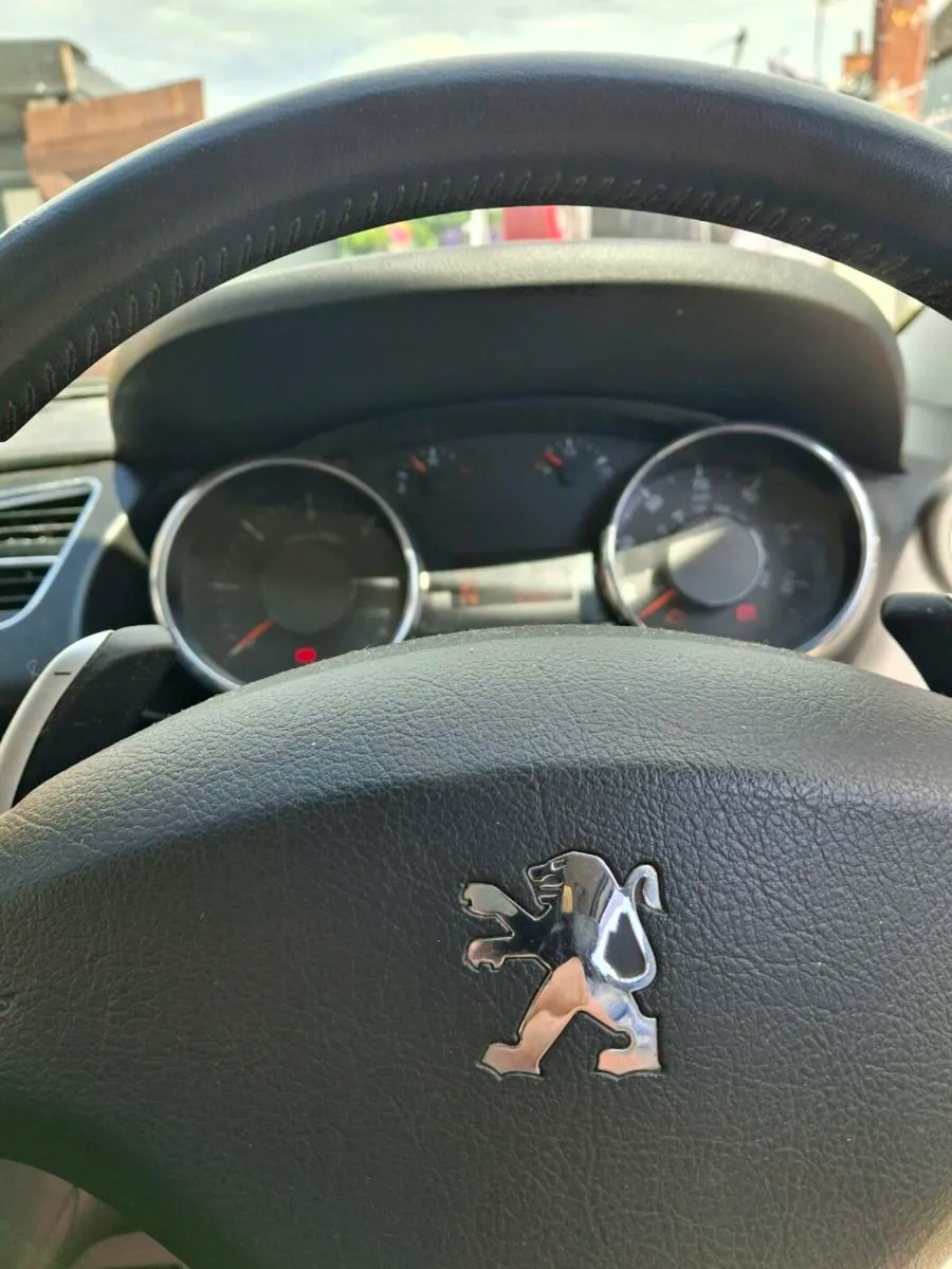 Peugeot 3008ìì - Image 2