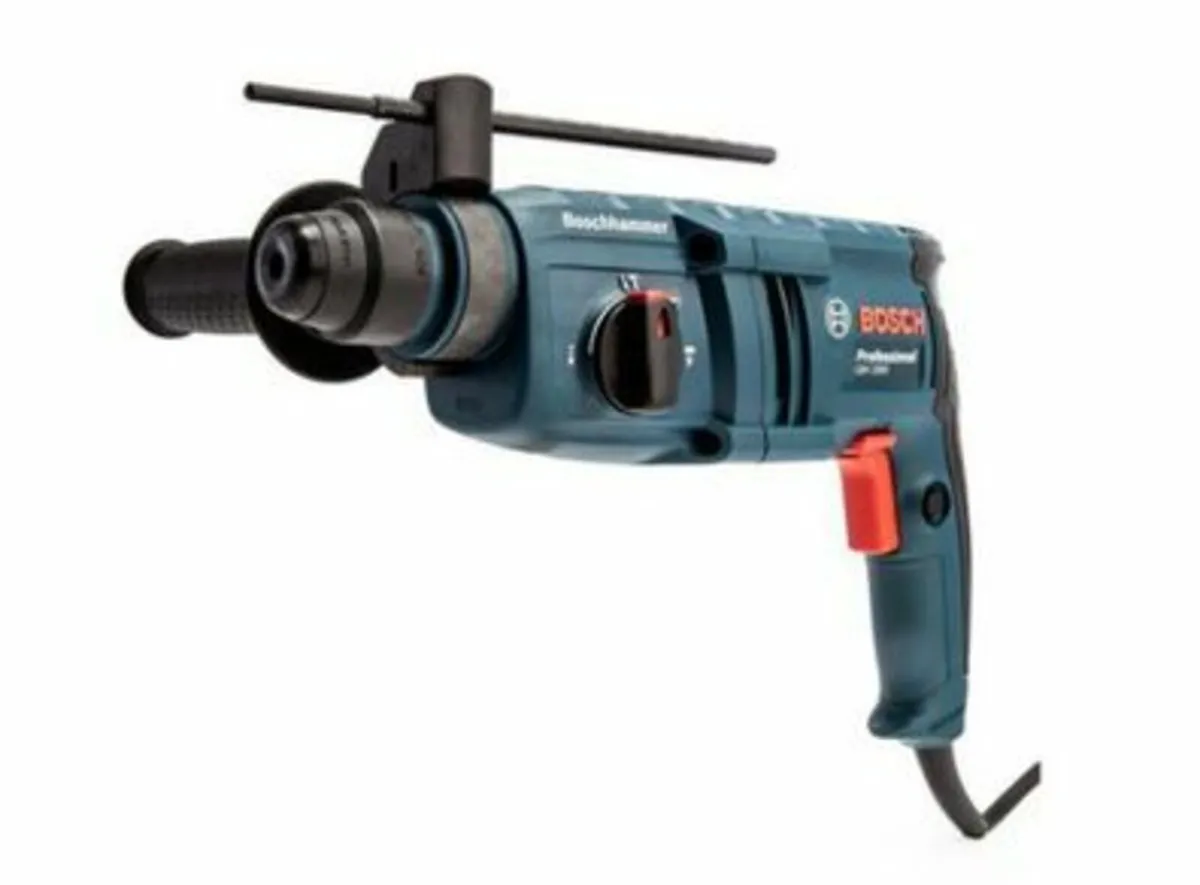 Bosch GBH 2000 SDS Plus Rotary Hammer (240v) - Image 1