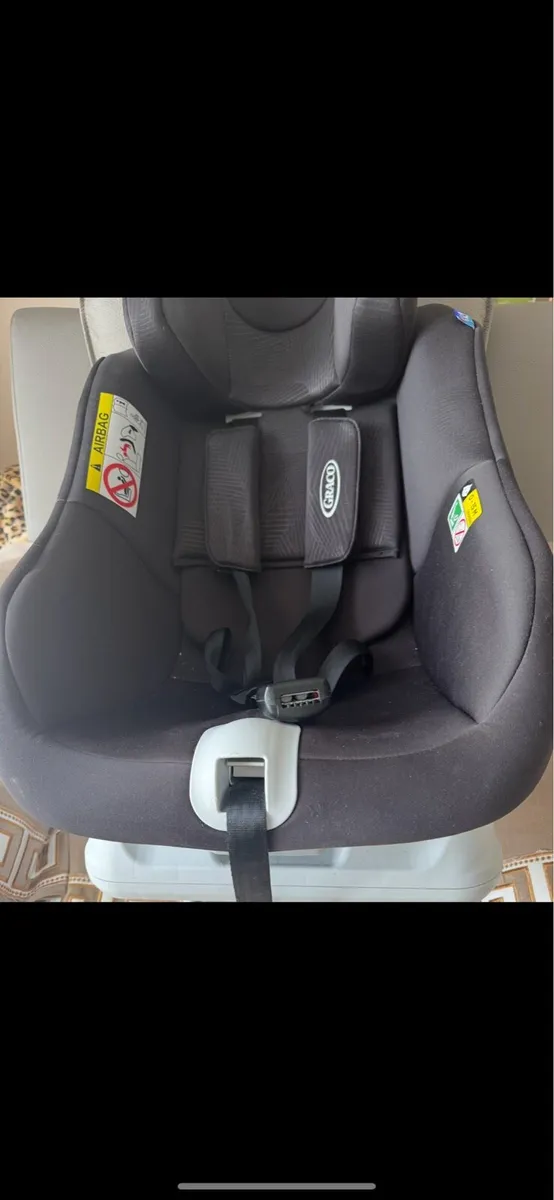 Graco R129 Car Seat - Image 3