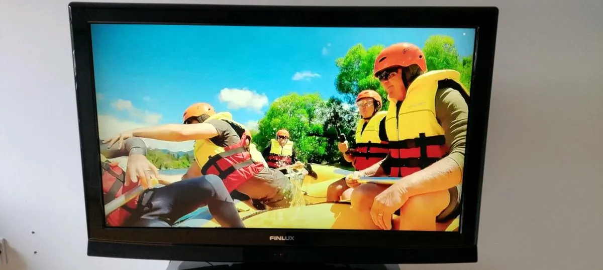 37" Flat Screen HD TV - Image 1