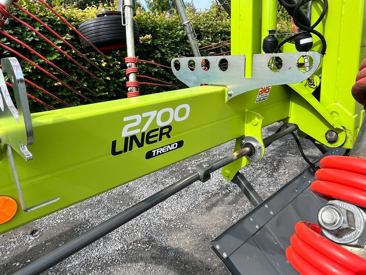 Claas Liner 2700 - Image 2