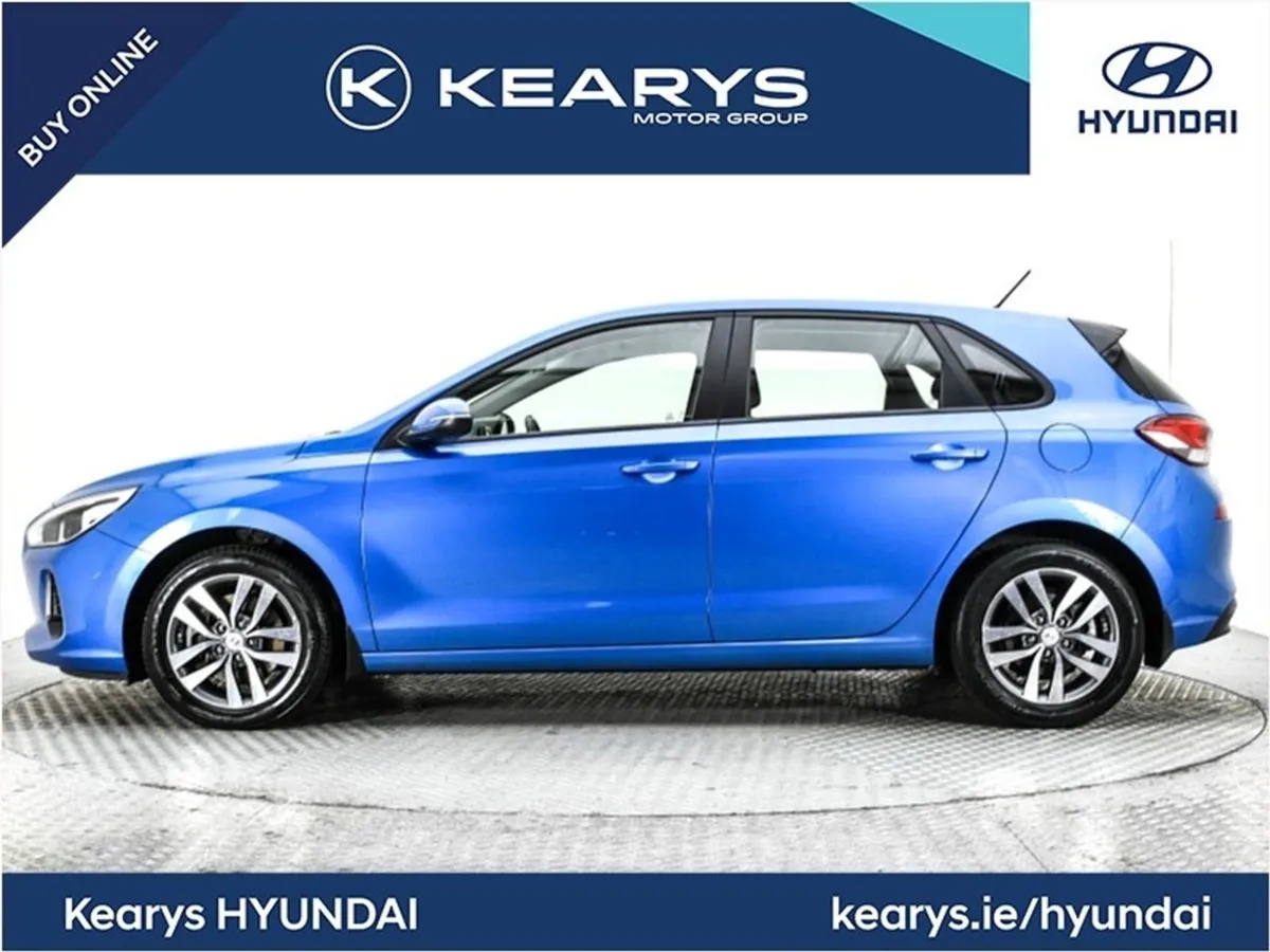 Hyundai i30 Deluxe - Low KM - Image 4