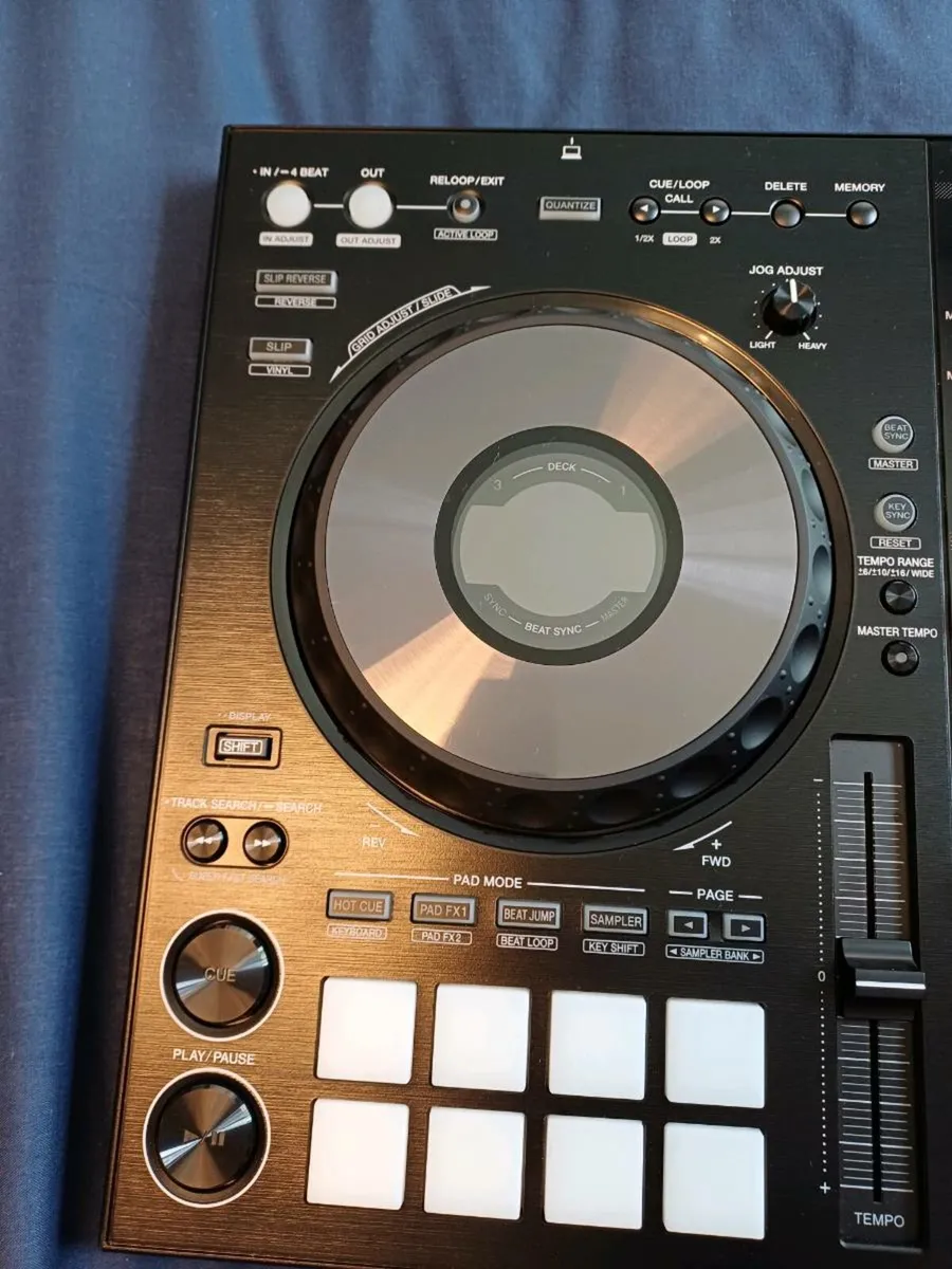 Pioneer DJ DDJ 800 2 Channel Controller - Image 2