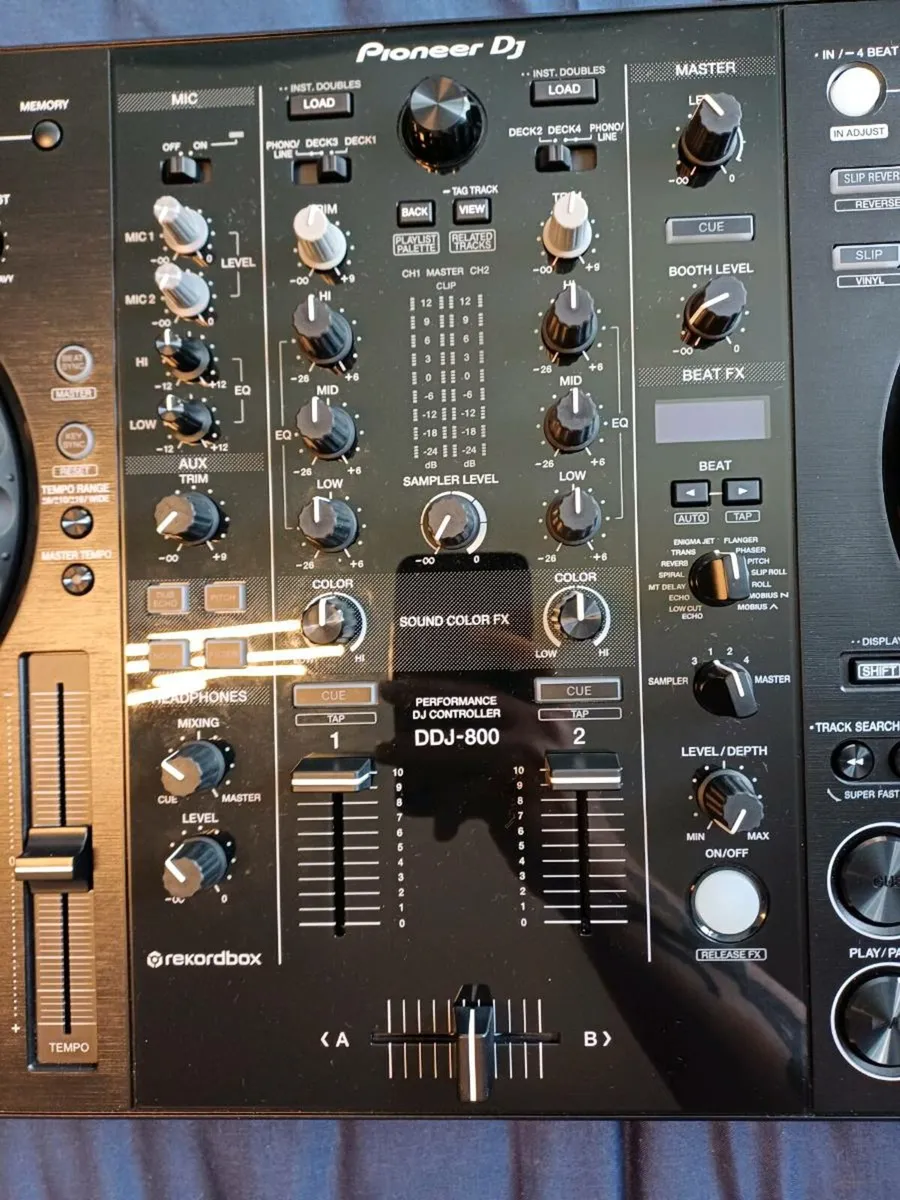 Pioneer DJ DDJ 800 2 Channel Controller - Image 3