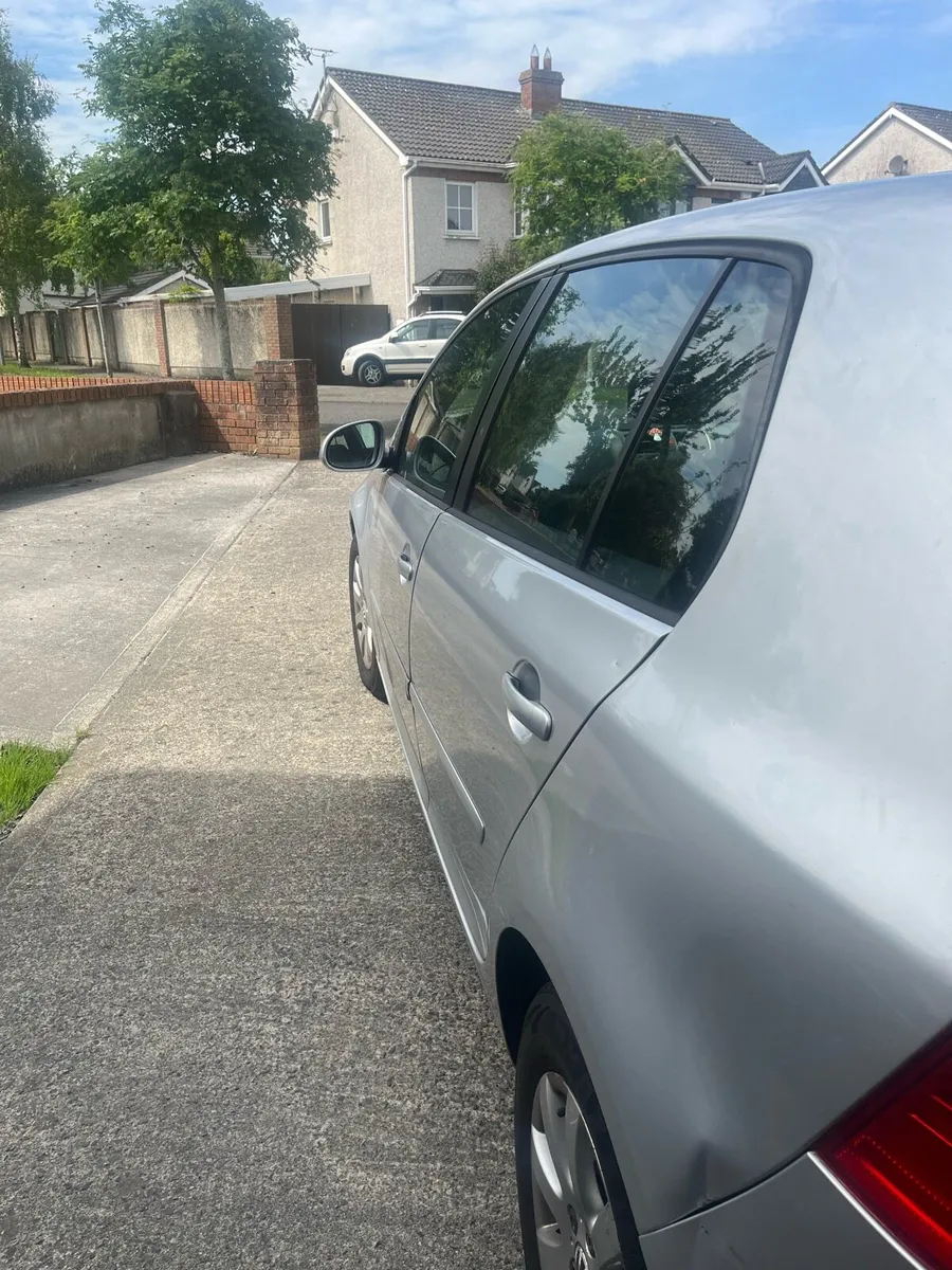 2007 Volkswagen Golf - Image 3