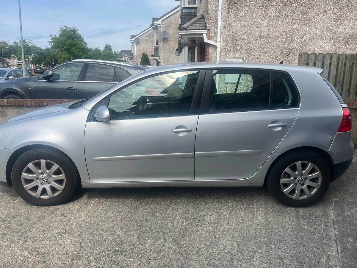 2007 Volkswagen Golf - Image 4