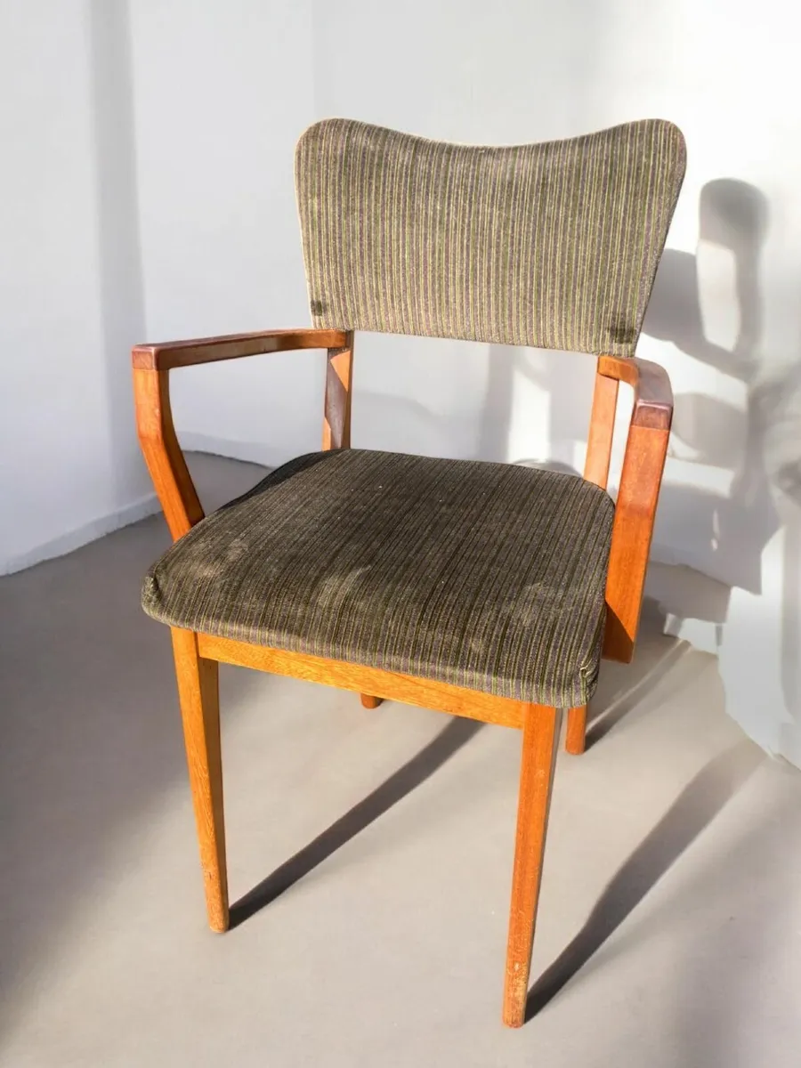 Mid Century Elbow Chair / Carver Chair - Image 4