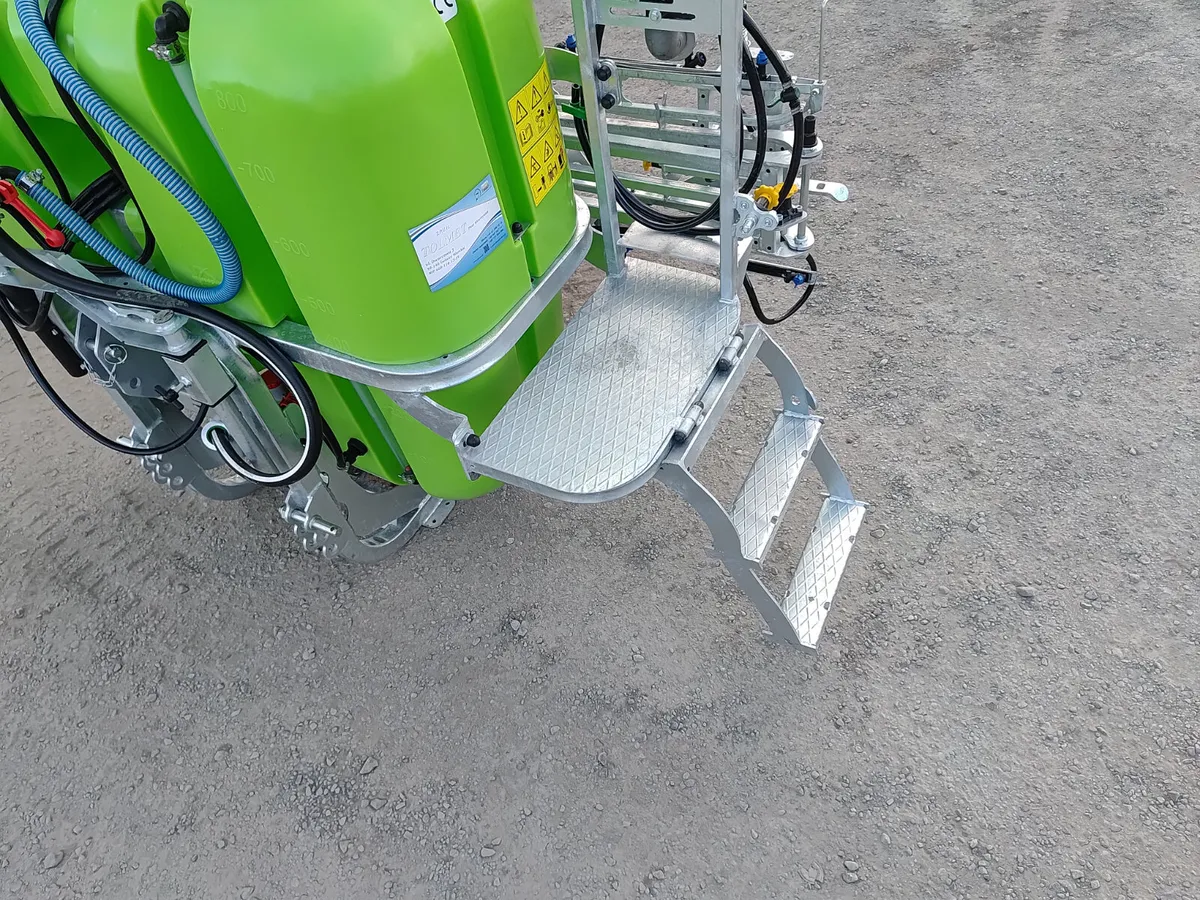 SPRAYER 800 L - Image 3