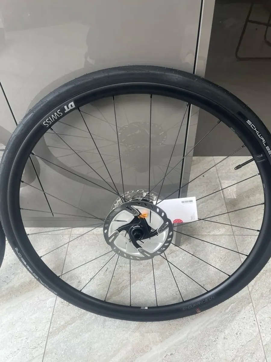 DT SWISS ENDURANCE LN with 370 hubs Aluminium Wheelset - Image 3