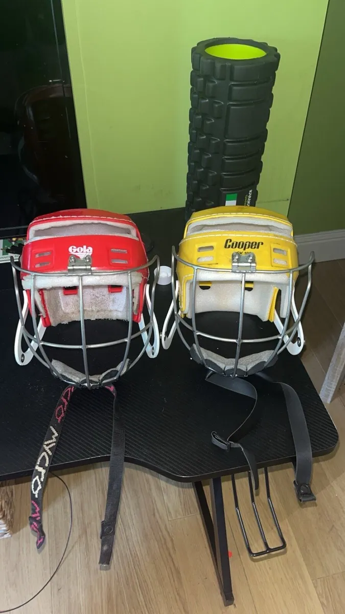 Hurling helmet - Image 1