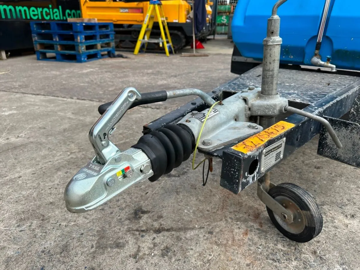 1000 LITRE ,SINGLE AXLE WATER BOWSER ...604 - Image 4