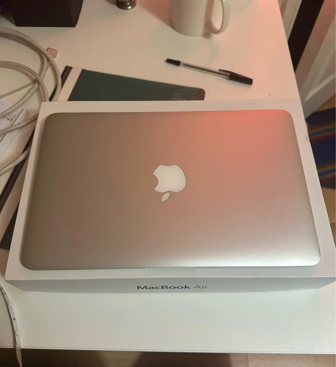 MacBook Air - Image 3