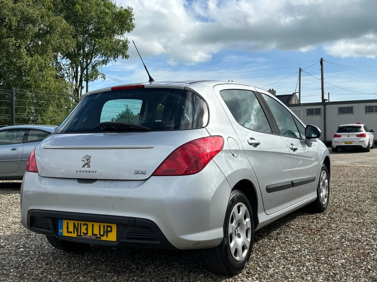 2013 Peugeot 308 1.6 Diesel - Image 2