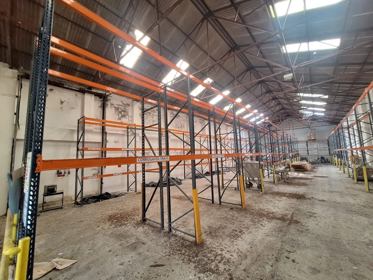 30 Pallet racking shelves - Image 2