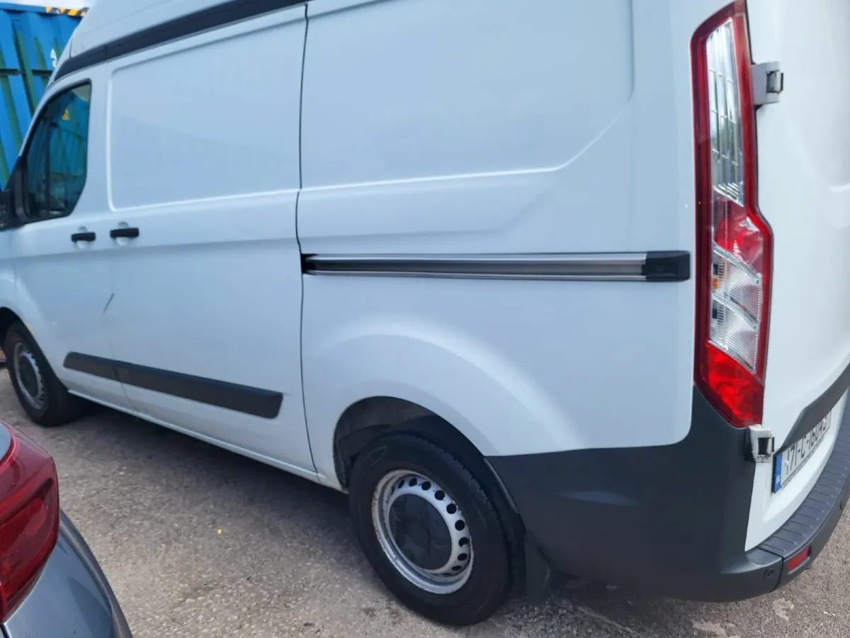 Ford Transit Custom 2017 - Image 2