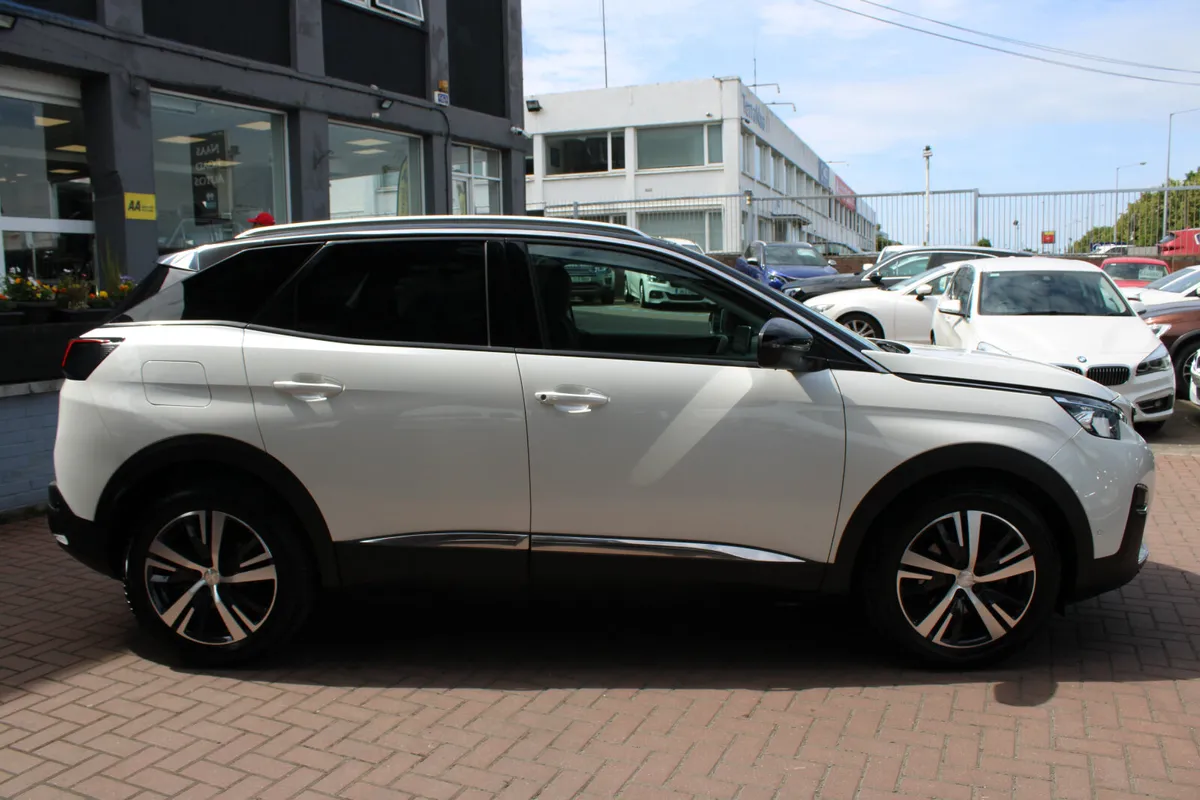 2019 PEOUGEOT 3008 2.0 HDI ALLURE 5DR ESTATE AUTO - Image 3