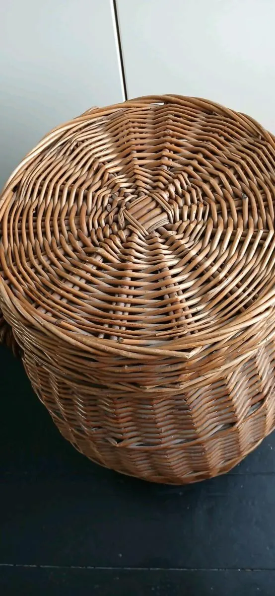 Vintage Wicker Laundry Hamper - Image 2