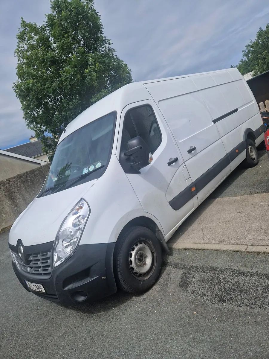 LWB Renault Master Van - Image 3